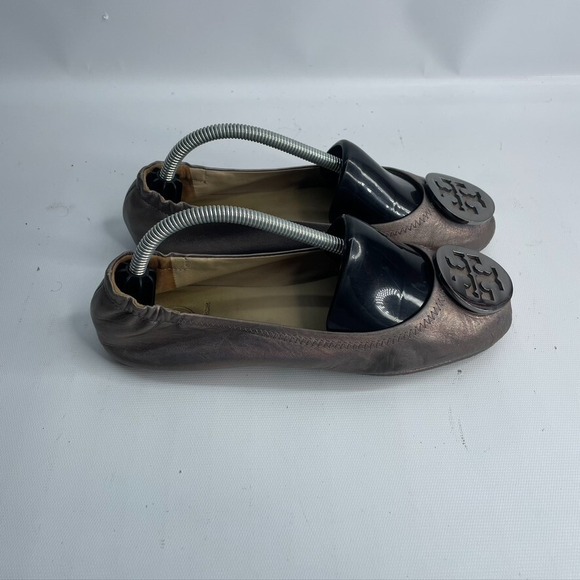 Tory Burch Minnie‎ Metallic Silver Leather Ballet Flats Size: 6M - Picture 1 of 6